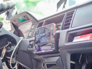 Dau MP3 lap tren xe tai